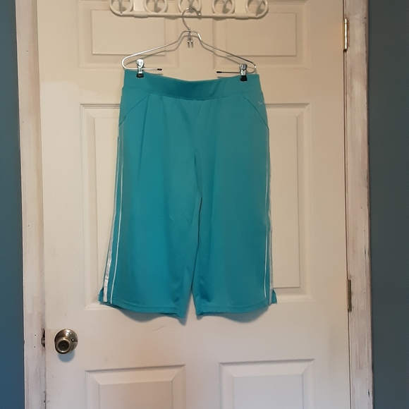 2 pc activewear set NWOT - Picture 7 of 8